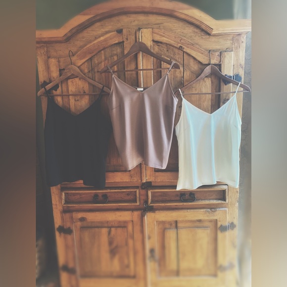 Tank Top Silky - Picture 6 of 9